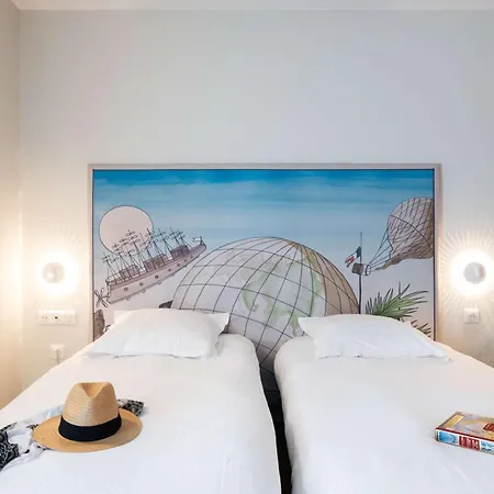 Hotel Jules Verne 4*