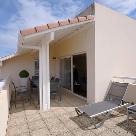 Jules Verne Hotell 4*