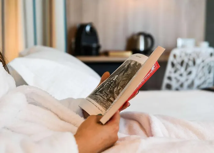 Hotell Jules Verne 4*