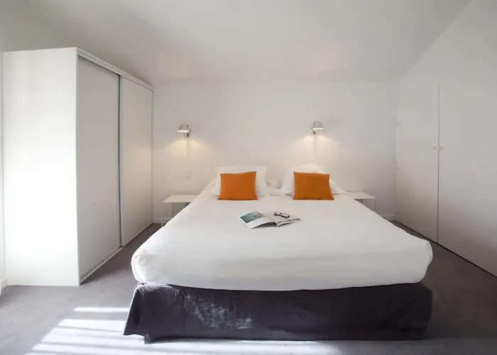 Jules Verne Hotell 4*