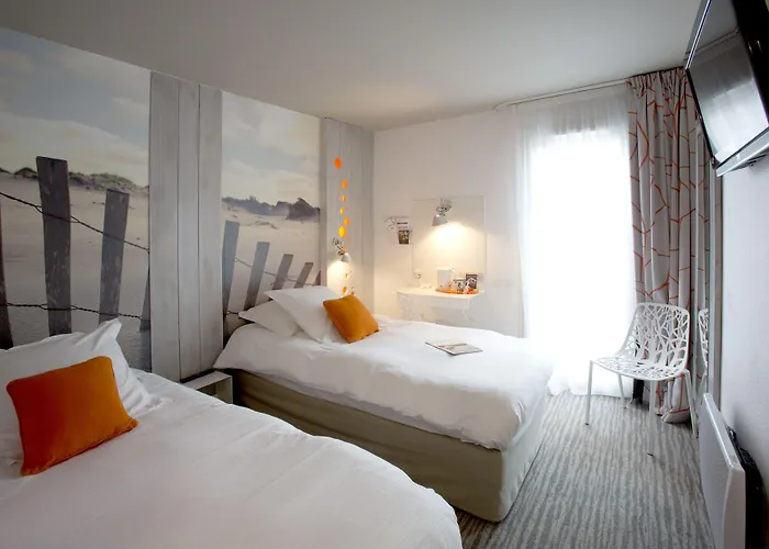 Hotel Jules Verne 4*
