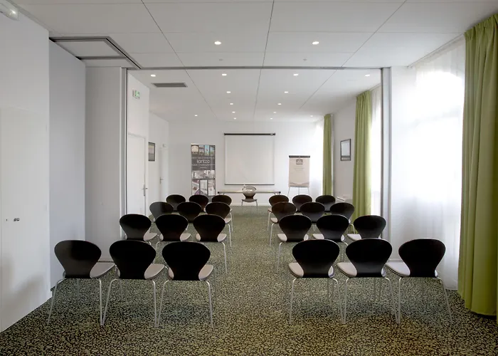 Hotell Jules Verne 4*