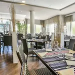 Jules Verne Otel 4*