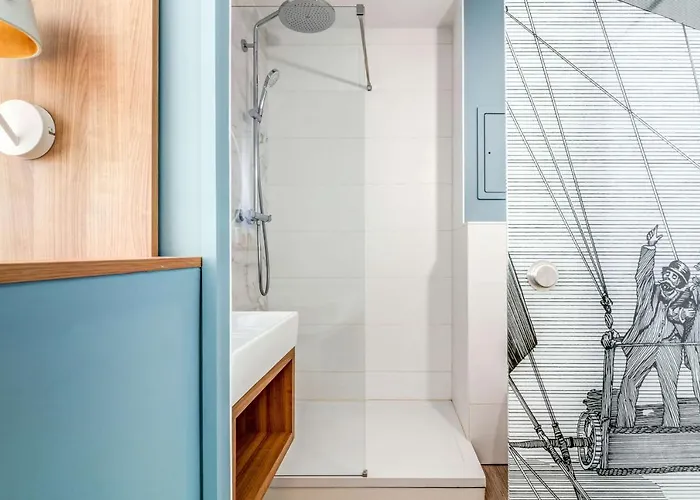 מלון Jules Verne