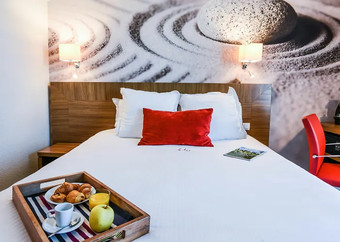 מלון Jules Verne 4*